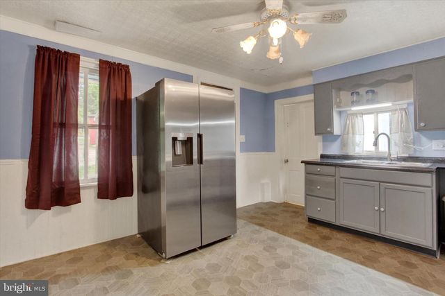 7640 INTERSECTION RD, Glen Rock, PA 17327