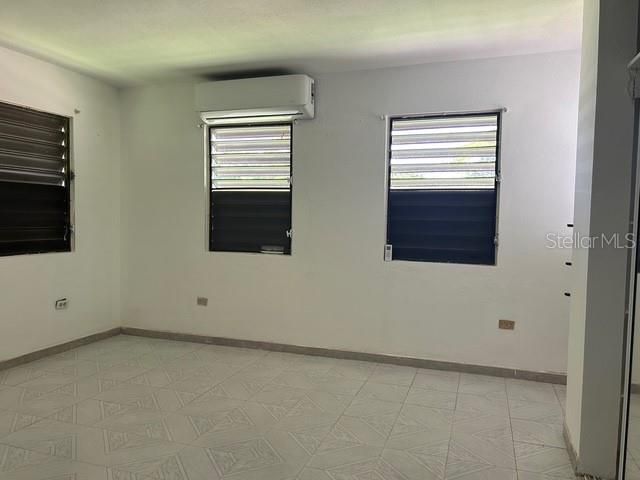 interior 200 LAS PALMAS, Vieques, PR 00765