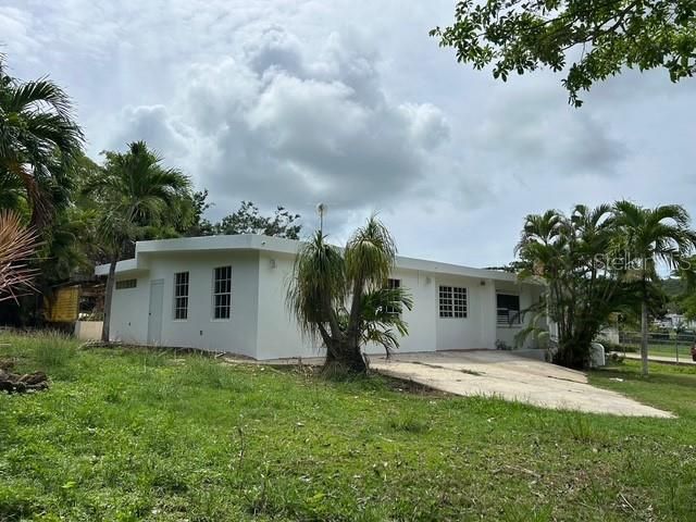 interior 200 LAS PALMAS, Vieques, PR 00765