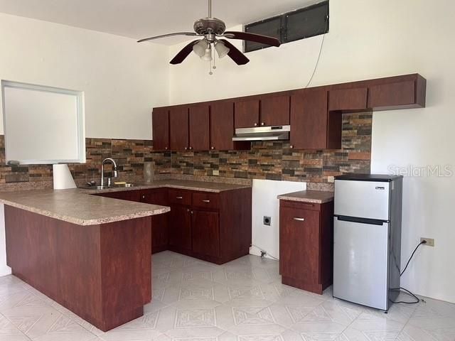 interior 200 LAS PALMAS, Vieques, PR 00765