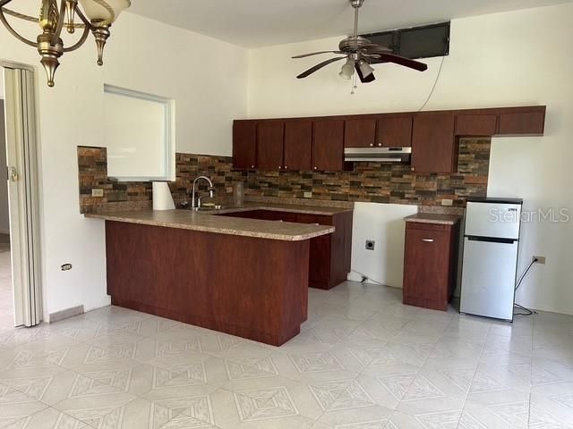 interior 200 LAS PALMAS, Vieques, PR 00765