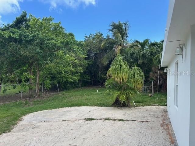 interior 200 LAS PALMAS, Vieques, PR 00765