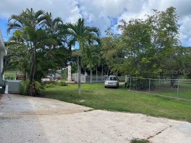 interior 200 LAS PALMAS, Vieques, PR 00765