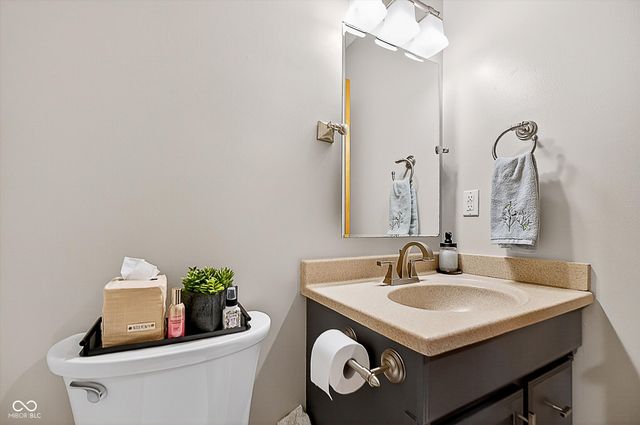 7743 Harnessmaker Court, Plainfield, IN 46168