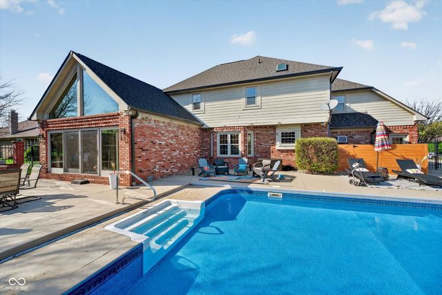 7743 Harnessmaker Court, Plainfield, IN 46168