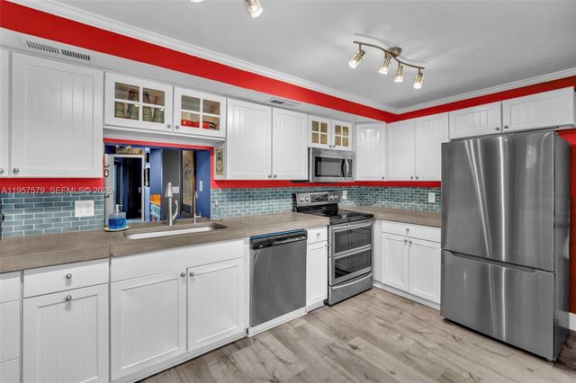 2029 N Ocean Blvd 106, Fort Lauderdale, FL 33305