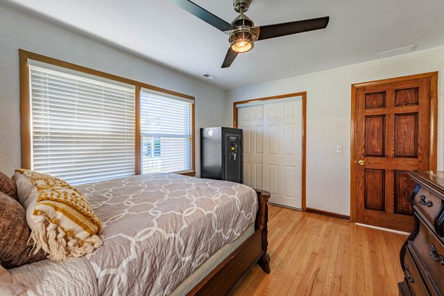 8138 Mulligan Avenue, Burbank, IL 60459