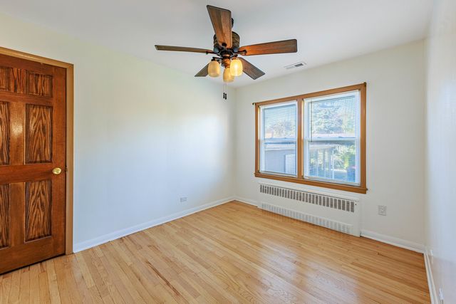 8138 Mulligan Avenue, Burbank, IL 60459