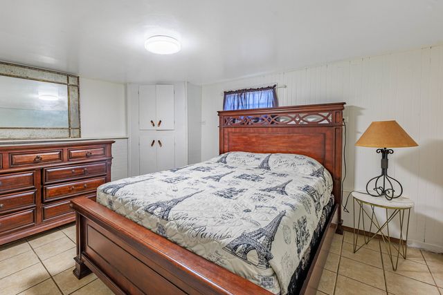 8138 Mulligan Avenue, Burbank, IL 60459