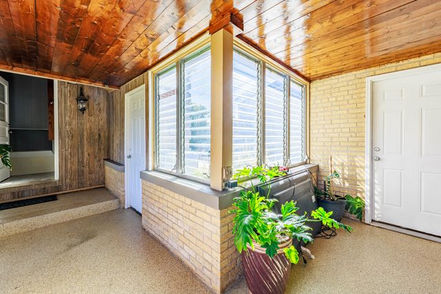 8138 Mulligan Avenue, Burbank, IL 60459