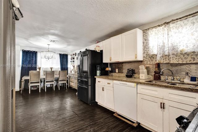 1675 NE 160th St, North Miami Beach, FL 33162