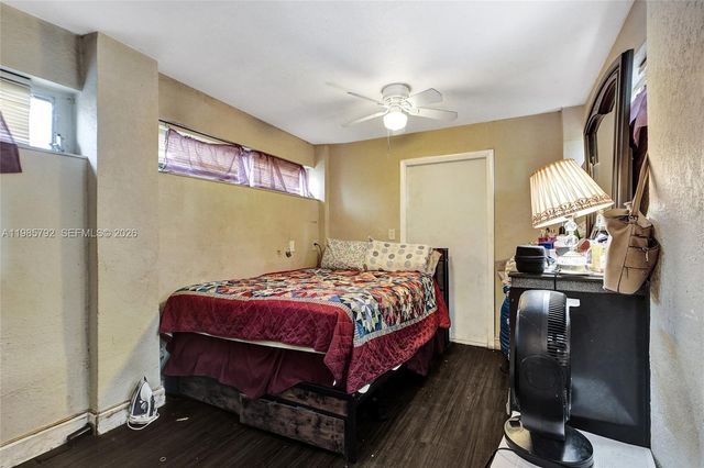 1675 NE 160th St, North Miami Beach, FL 33162