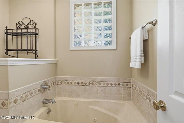 911 Tetbury Place, Brandon, MS 39047