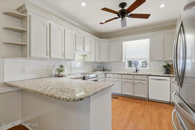 911 Tetbury Place, Brandon, MS 39047