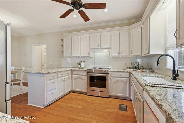 911 Tetbury Place, Brandon, MS 39047