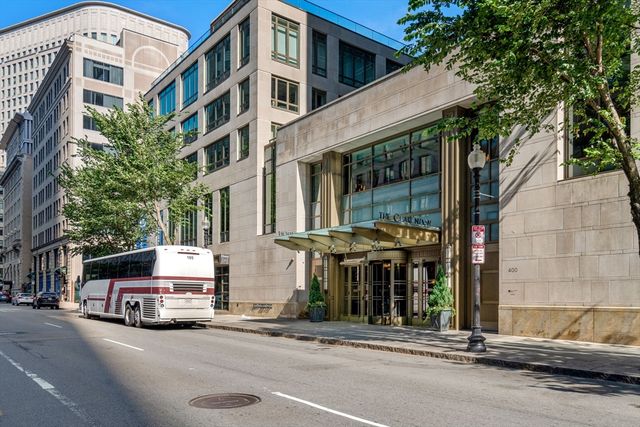 400 Stuart St 15J, Boston, MA 02116