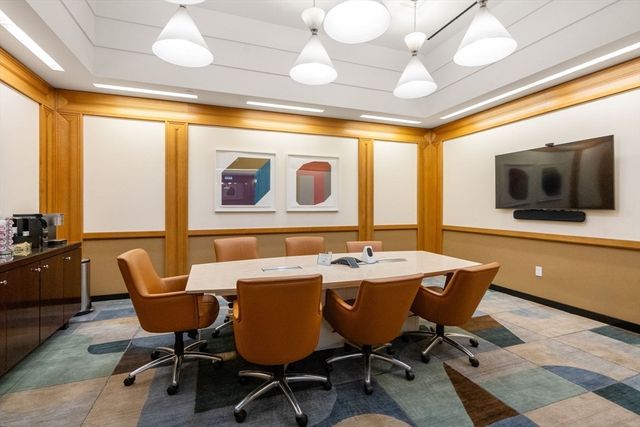 400 Stuart St 15J, Boston, MA 02116