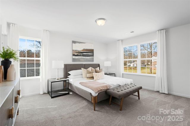 1818 Wilson W Lee Boulevard, Statesville, NC 28677