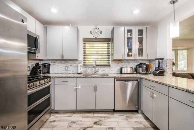 85 Bloomfield Ave, Nutley Twp., NJ 07110