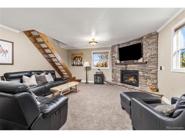 1822 Quarter Ln, Berthoud, CO 80513