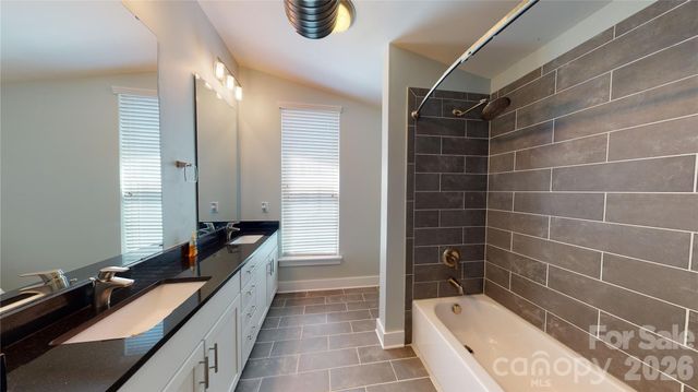 930 Steel House Boulevard, Charlotte, NC 28205