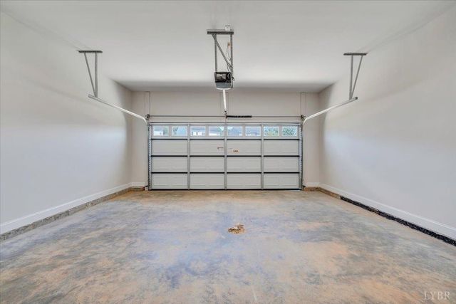 14 Snowfield Circle, Lynchburg, VA 24503