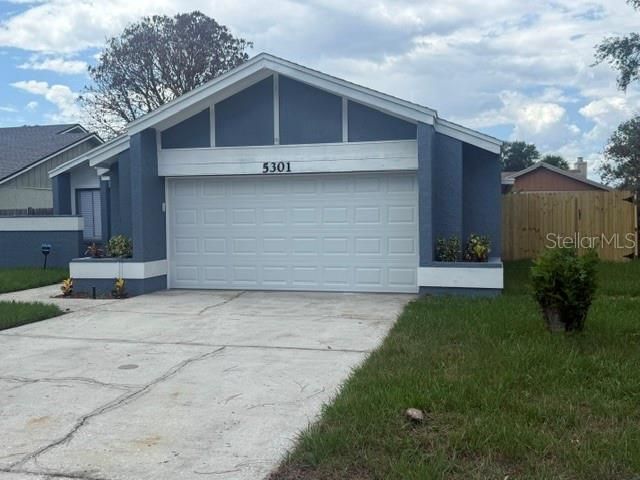 5301 PINEBURY COURT, Orlando, FL 32808