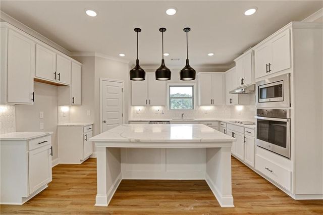 3006 Zodiac Court, Lawrenceville, GA 30044