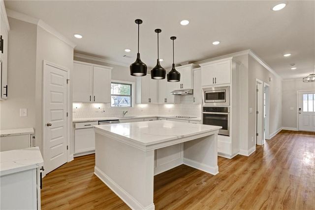 3006 Zodiac Court, Lawrenceville, GA 30044