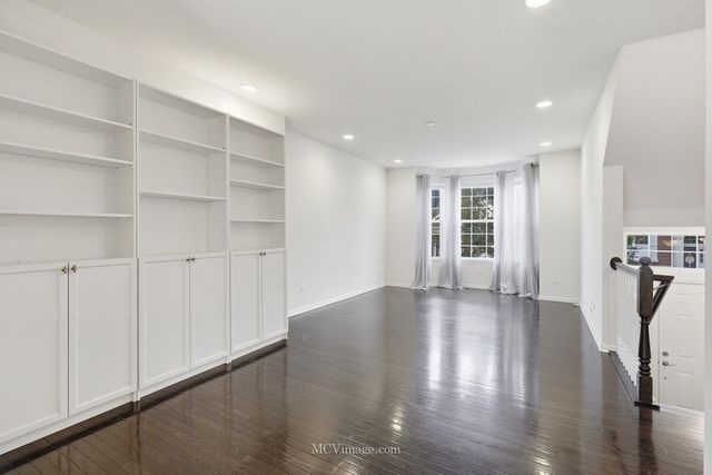 2967 Madison Drive, Naperville, IL 60564