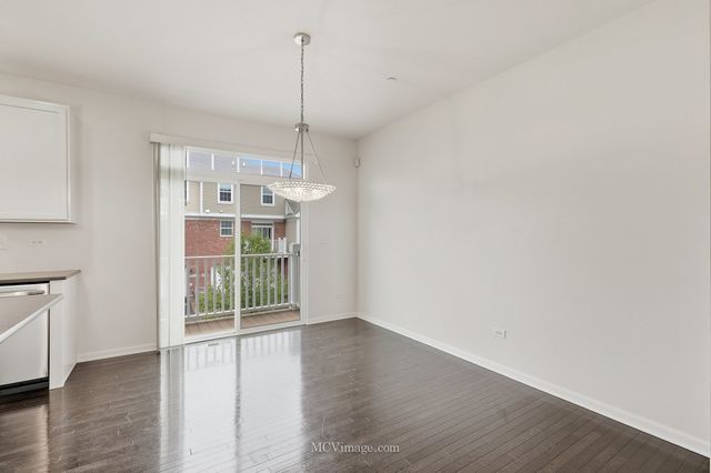 2967 Madison Drive, Naperville, IL 60564