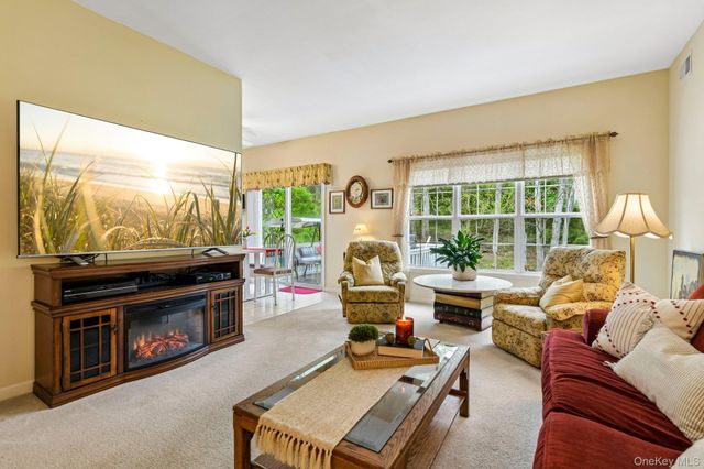 71 Manitou Trail, Kings Park, NY 11754