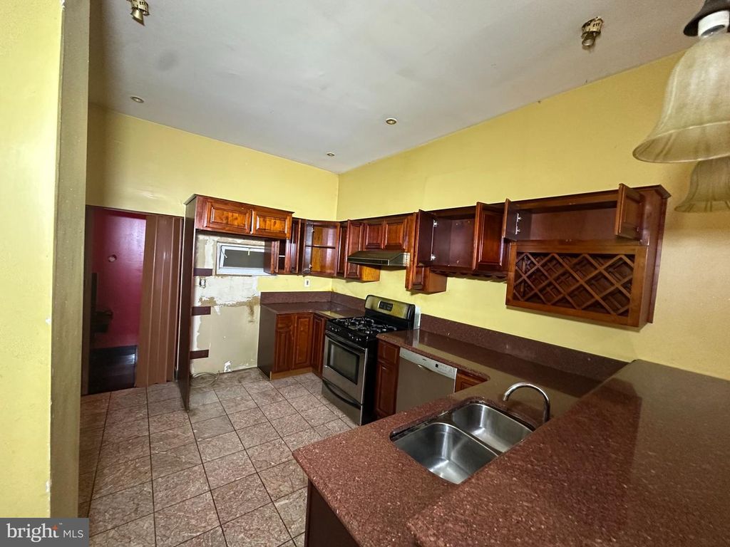 2335 NICHOLAS ST, PHILADELPHIA, PA 19121 — photo 5