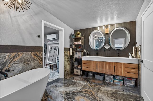5620 Country Club Avenue, Fort Smith, AR 72903