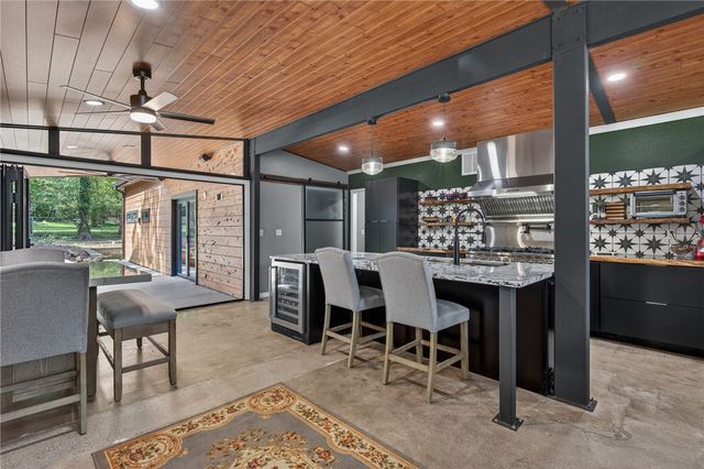 5620 Country Club Avenue, Fort Smith, AR 72903