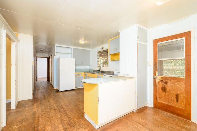17 Akoni Pl, Paia, HI 96779