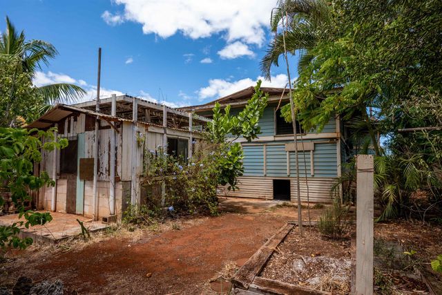 17 Akoni Pl, Paia, HI 96779