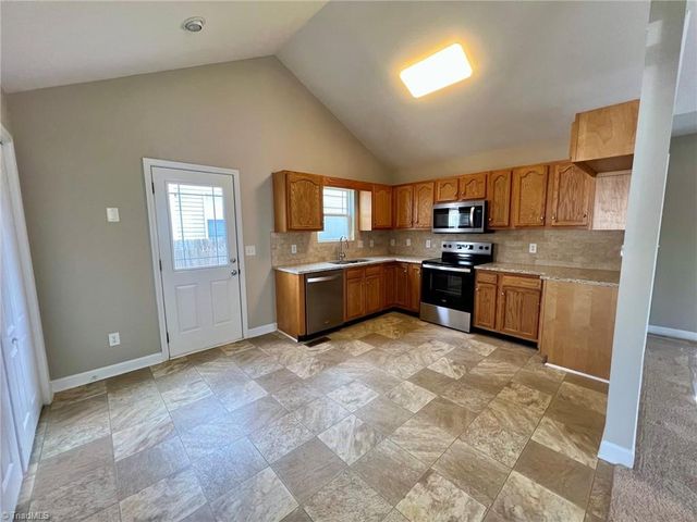 623 Denny Drive, Winston-salem, NC 27107