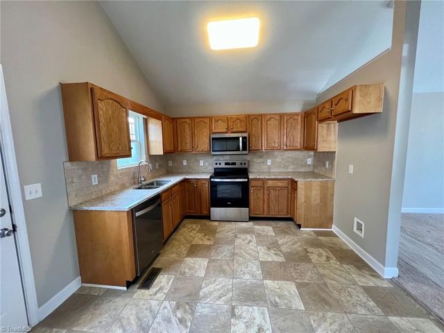 623 Denny Drive, Winston-salem, NC 27107