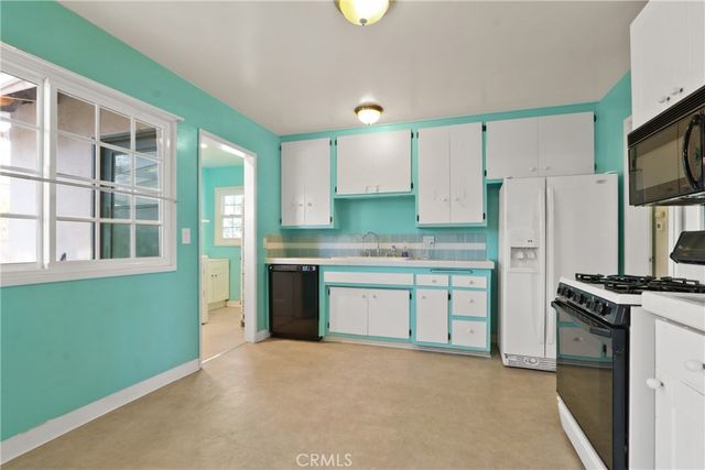 2856 W Rowland Circle, Anaheim, CA 92804