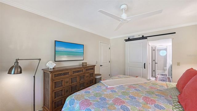 1203 SIESTA BAYSIDE DRIVE 1203-D, Sarasota, FL 34242