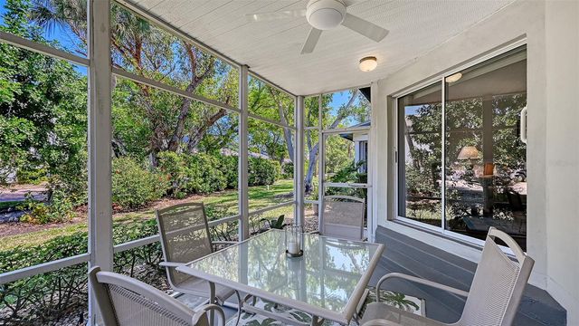 1203 SIESTA BAYSIDE DRIVE 1203-D, Sarasota, FL 34242