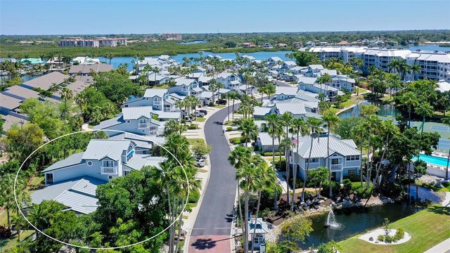 1203 SIESTA BAYSIDE DRIVE 1203-D, Sarasota, FL 34242