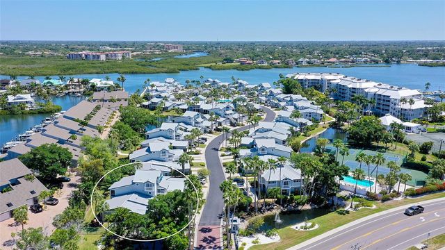 1203 SIESTA BAYSIDE DRIVE 1203-D, Sarasota, FL 34242