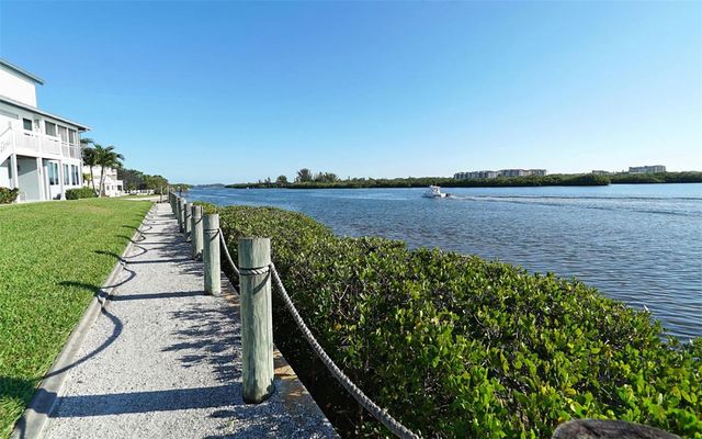 1203 SIESTA BAYSIDE DRIVE 1203-D, Sarasota, FL 34242