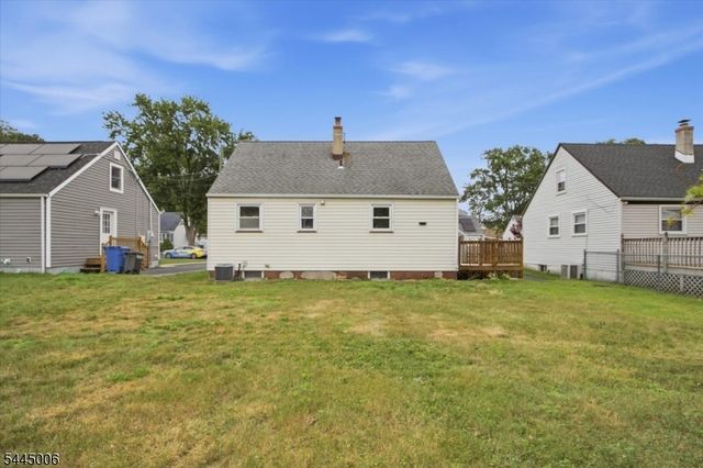 421 1St St, Middlesex Boro, NJ 08846