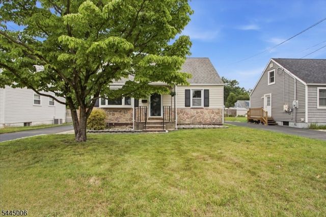 421 1St St, Middlesex Boro, NJ 08846