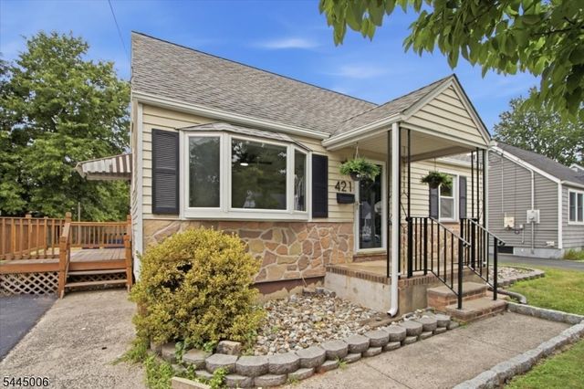 421 1St St, Middlesex Boro, NJ 08846