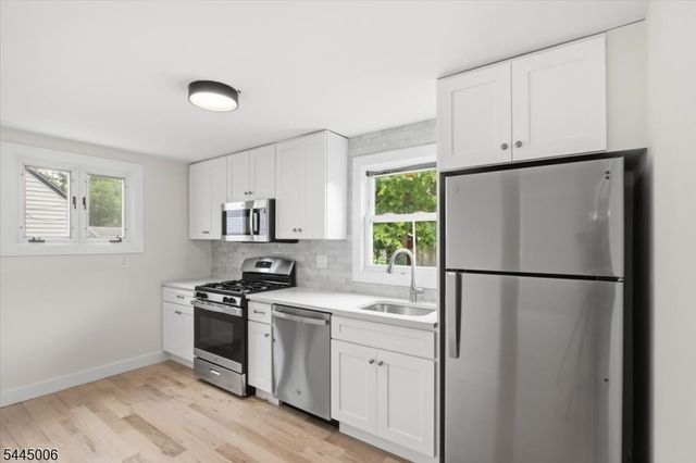 421 1St St, Middlesex Boro, NJ 08846