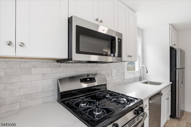 421 1St St, Middlesex Boro, NJ 08846
